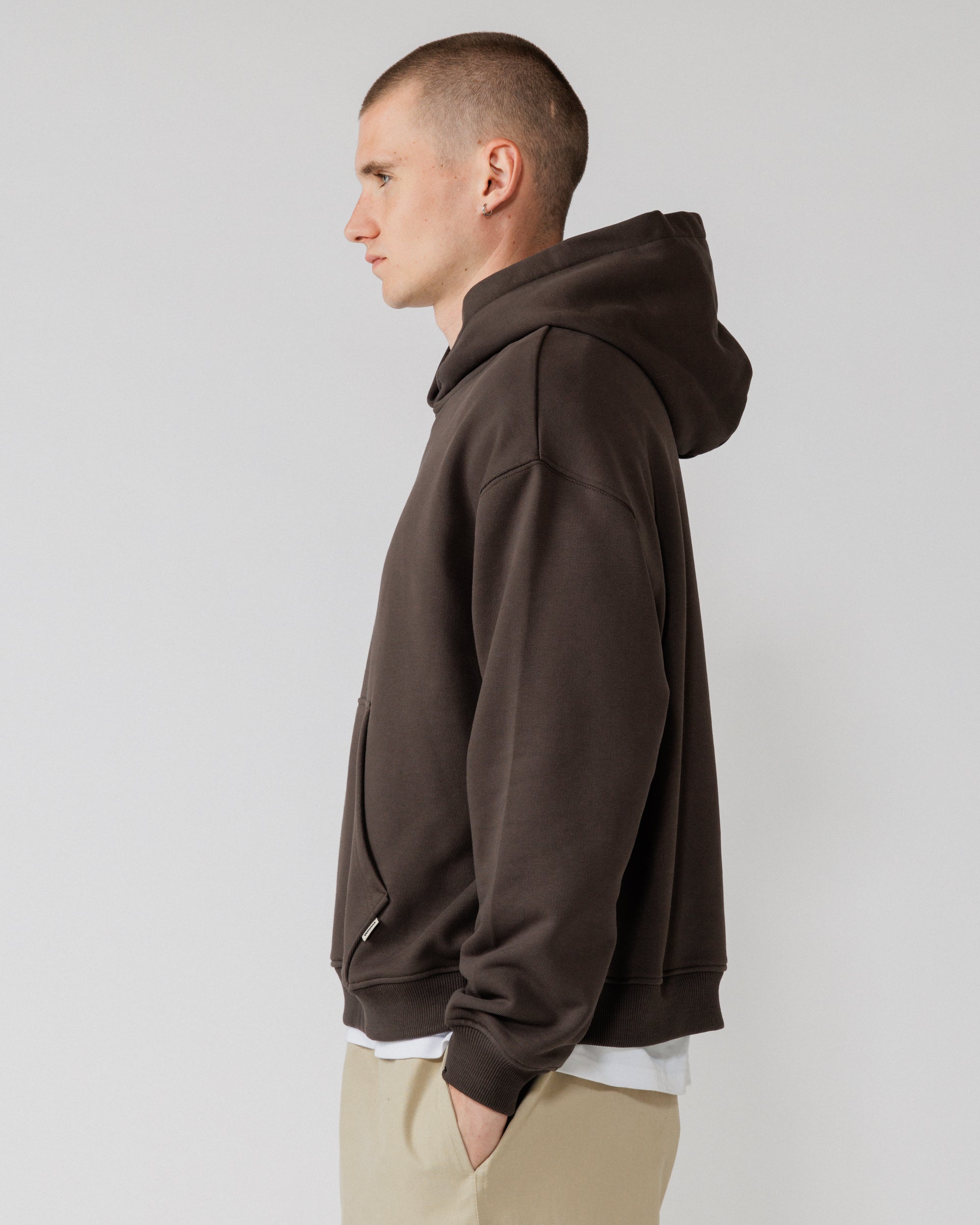 520 Organic Hoody - Chocolate Brown — men's side profile, hood shape