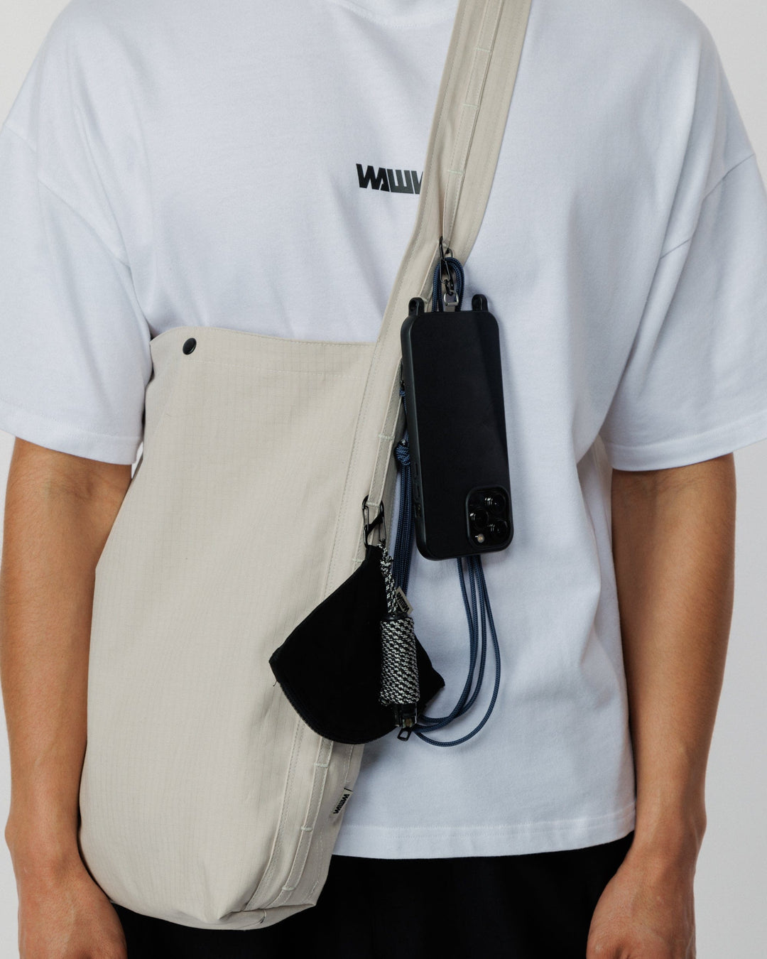 Pie Pouch - Black/Blue