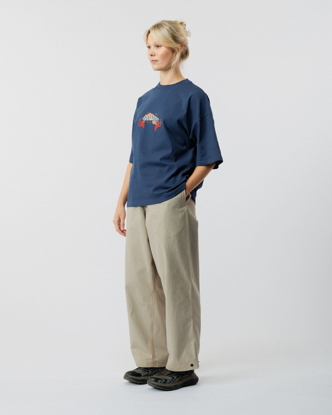 Caster Box T-Shirt - Navy