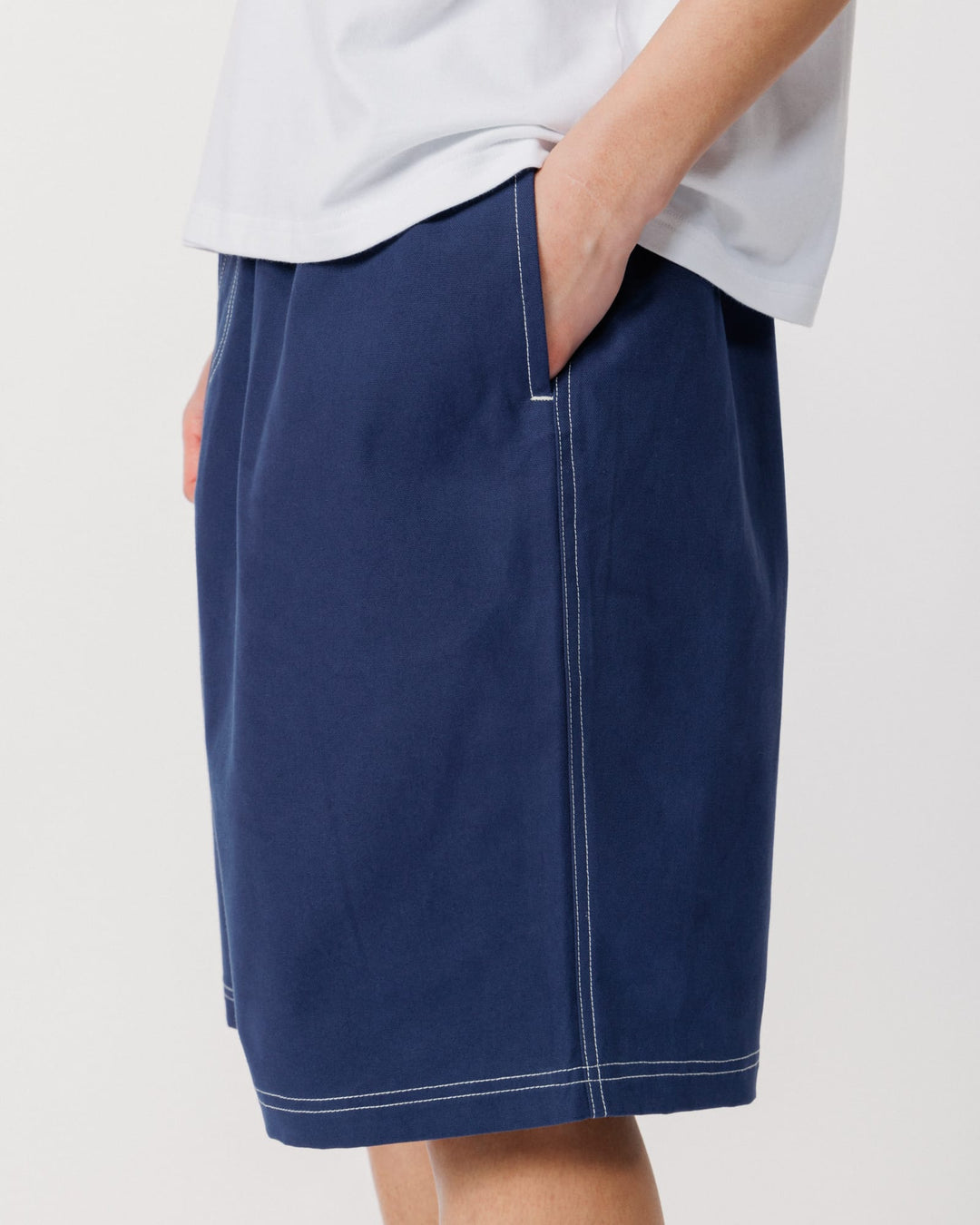 Zama Shorts - Navy/ White