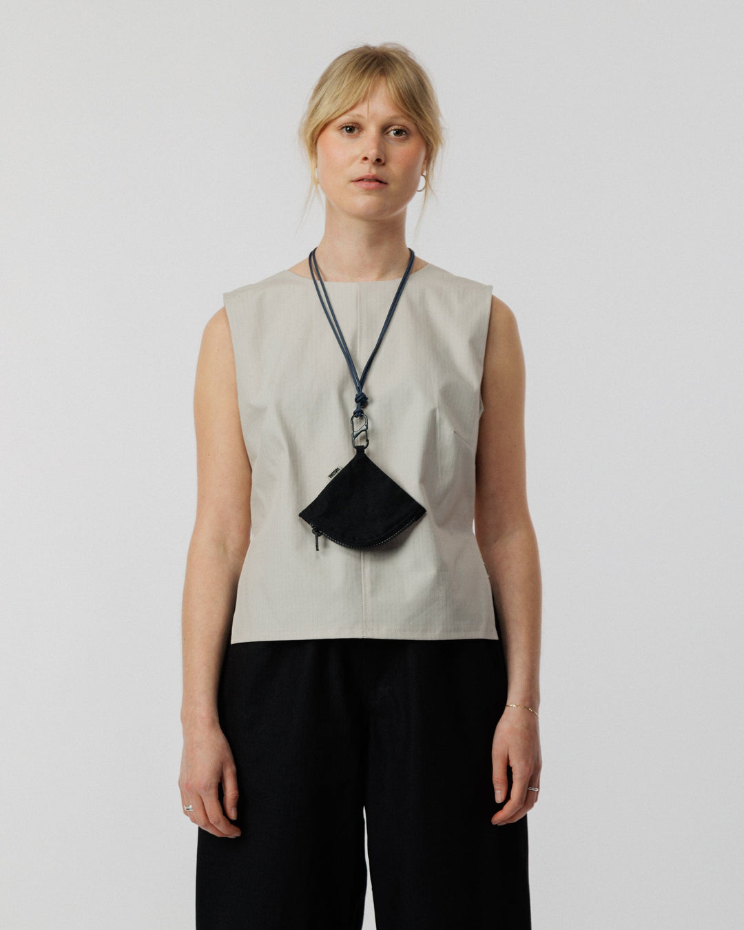 Pie Pouch - Black/Blue