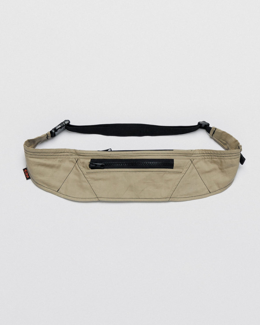 Outnback Running Strap in stone, front flat view