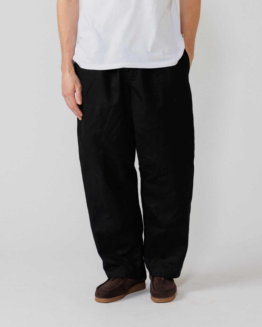Water Resistant Zama Pants - Black — close front fit and fabric